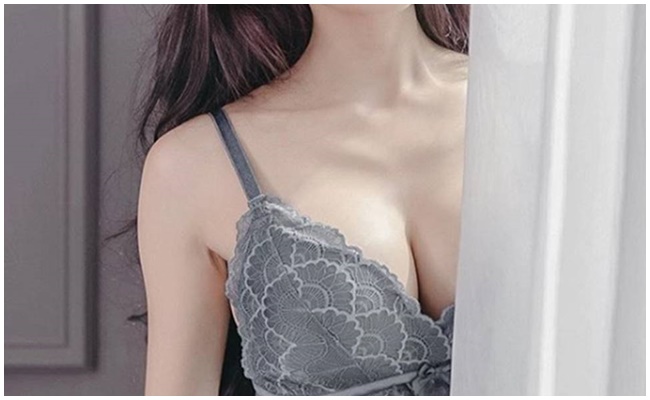 Có nên nâng ngực nội soi không