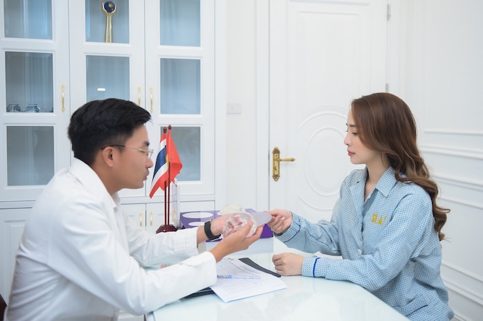 Diễn viên Quỳnh Nga sử dụng dịch vụ của VTM Siam Thailand để quay trở lại showbiz với một diện mạo tươi đẹp khiến nhiều người ngỡ ngàng